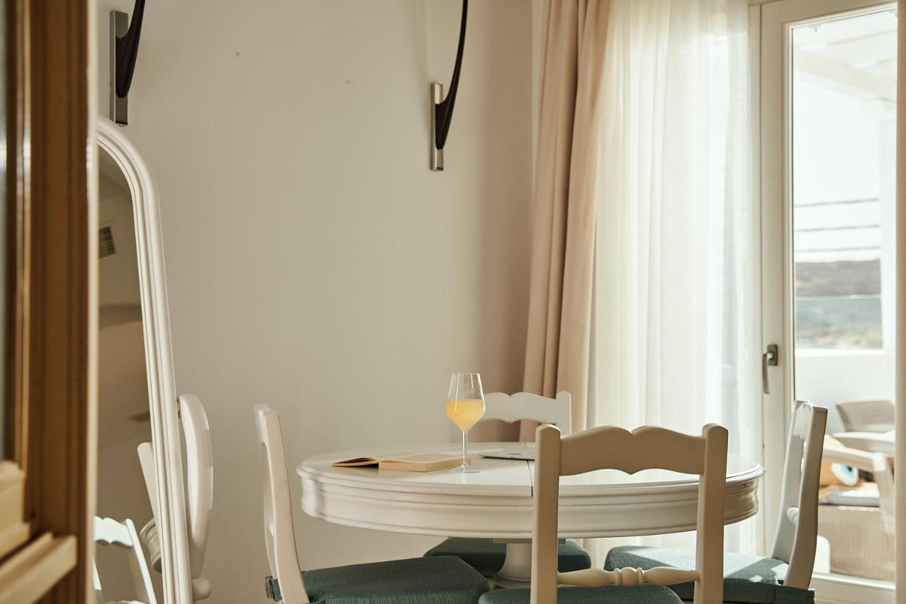 Arte & Mare Elia Luxury Suites And Villas Екстериор снимка